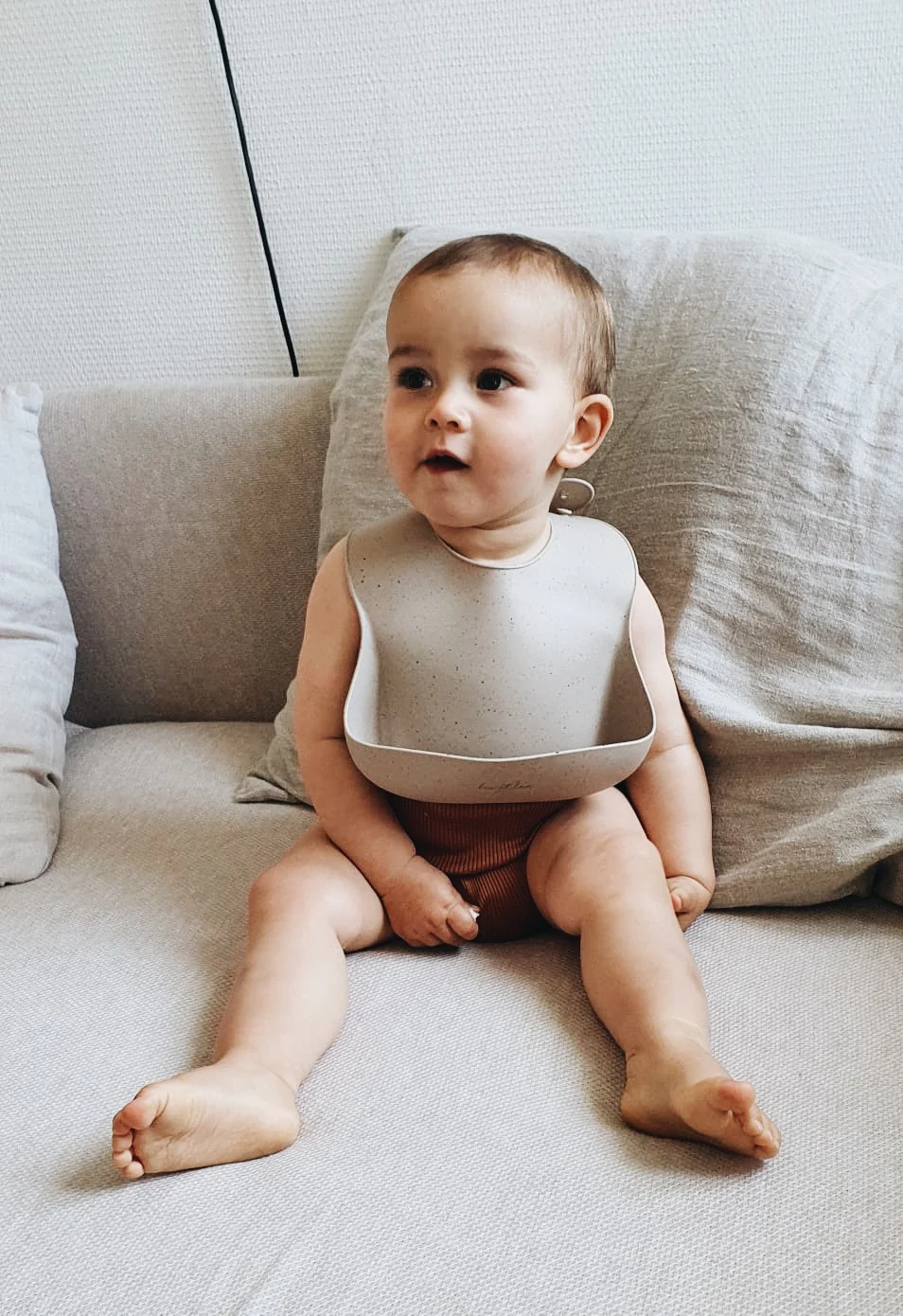 Silicone Bib, Shell Collection, Beige