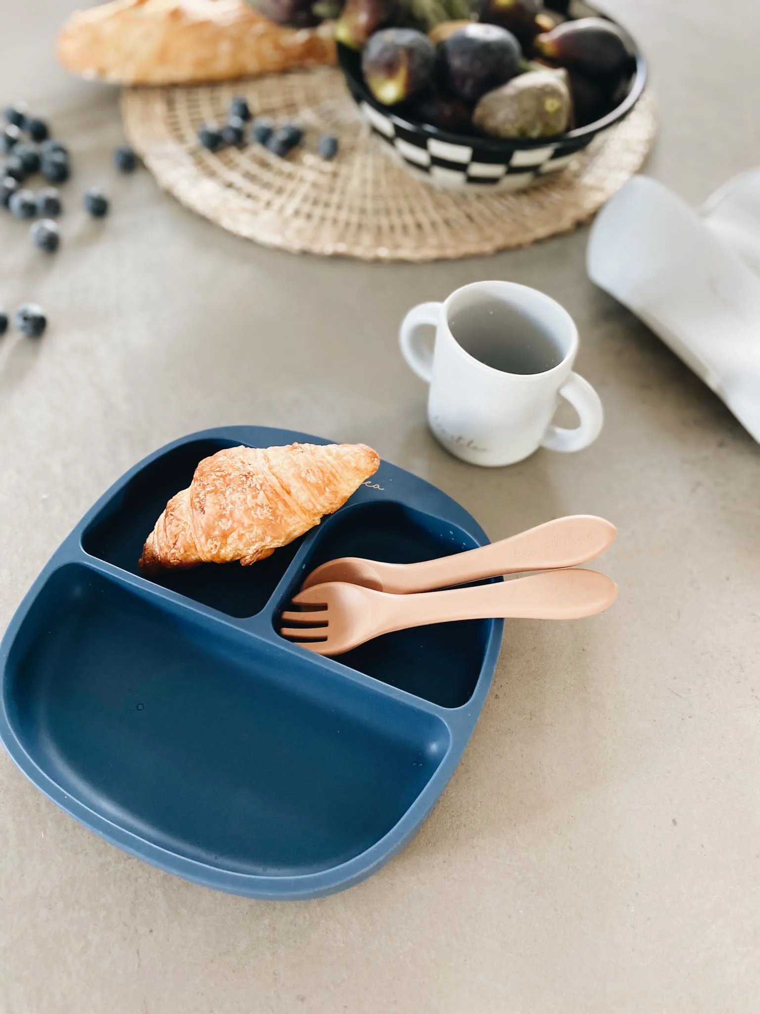 Silicone Fork, Earth